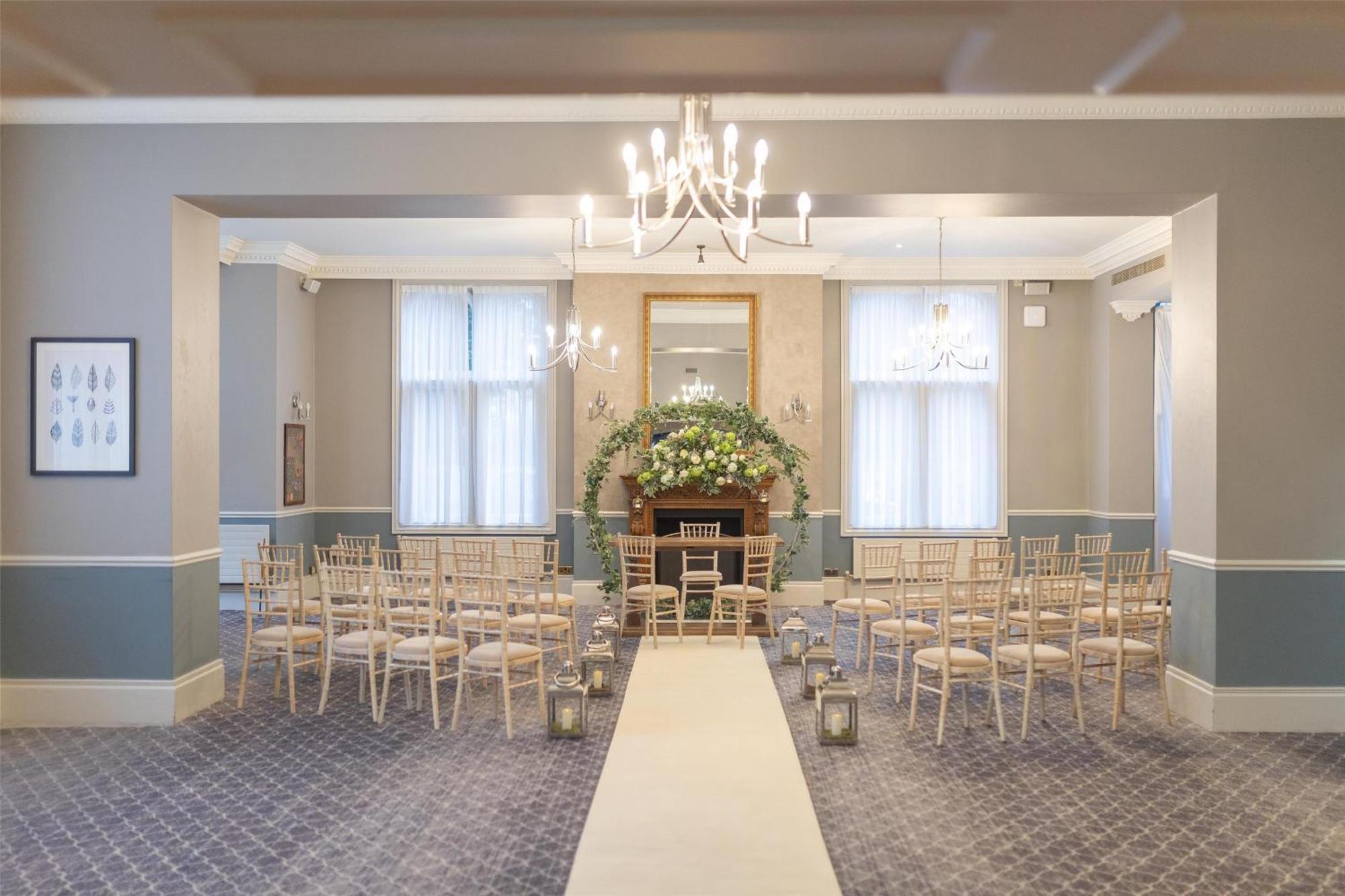 Doubletree By Hilton St. Anne'S Manor Hotel Bracknell Buitenkant foto